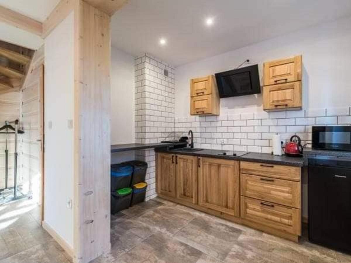 Deluxe Two-Bedroom House Mountain view 5